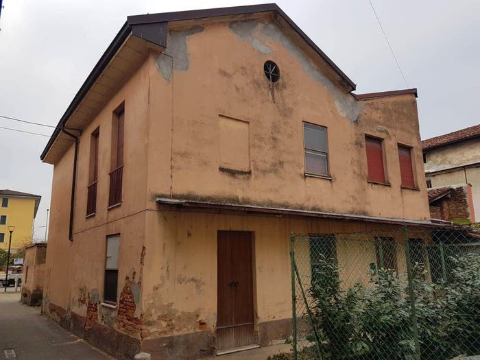 Casa con 6 locali in vendita in Vicolo Alessandro Rosa, Centro, Casalpusterlengo