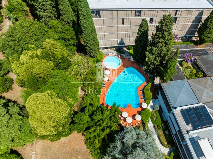 Appartamento trilocale in vendita in Via Vittoriale, Centro, Gardone Riviera