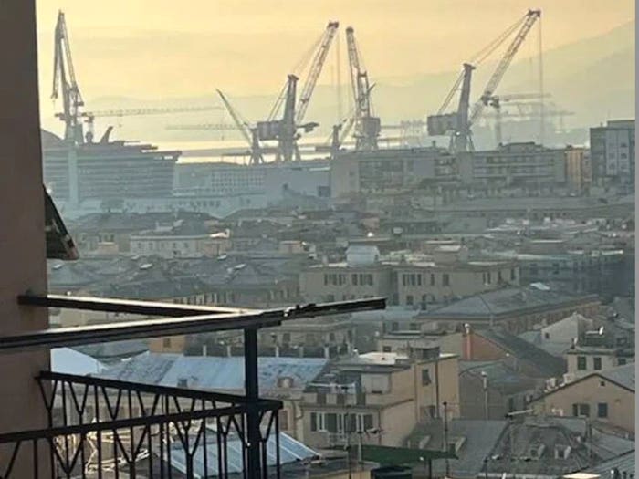 Appartamento con 5 locali in vendita in Salita Campasso di San Nicola, Sestri Ponente, Genova