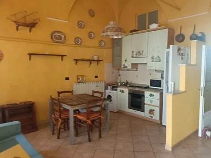 Appartamento bilocale in vendita in Via Dante Alighieri, Laigueglia