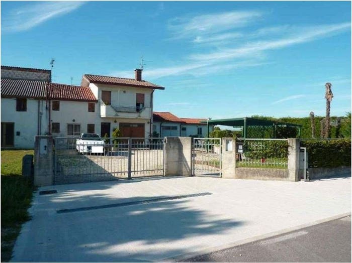 Casa con 6 locali in vendita in Via Caseggiato B, Centro, Boschi Sant'Anna