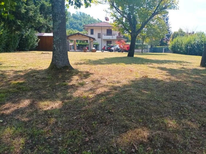 Casa con 6 locali in vendita in Camaiore Paese, Camaiore