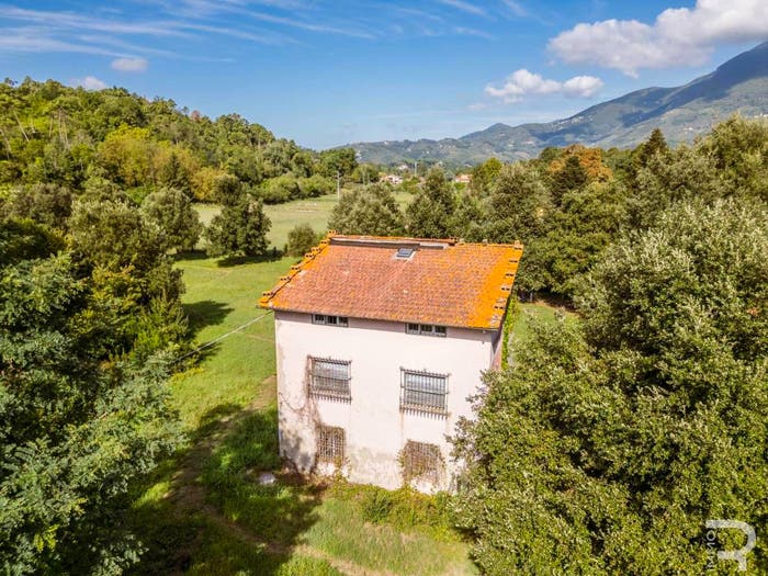 Casa con 6 locali in vendita in Via Fondi, Camaiore Paese, Camaiore