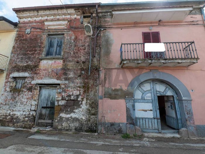Casa con 5 locali in vendita in Nocelleto, Carinola