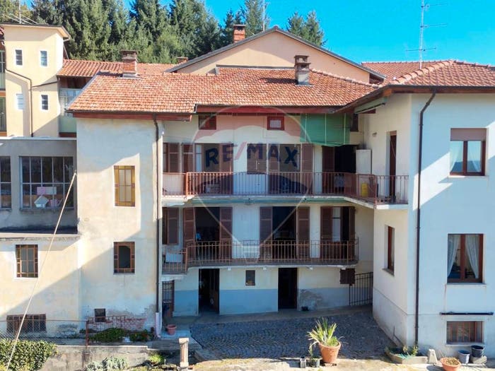 Casa con 6 locali in vendita in Strada dei Gallinit, Vandorno Piazzo Cossila, Biella