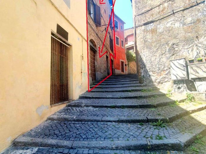 Casa con 6 locali in vendita in Centro Storico Terratetto SNC, Centro, Acquapendente