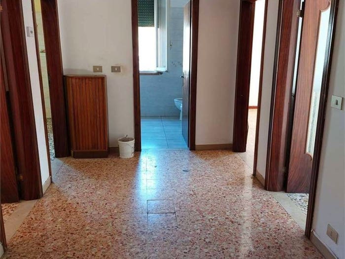 Appartamento con 6 locali in vendita in Buon Pastore Parco Amendola, Modena