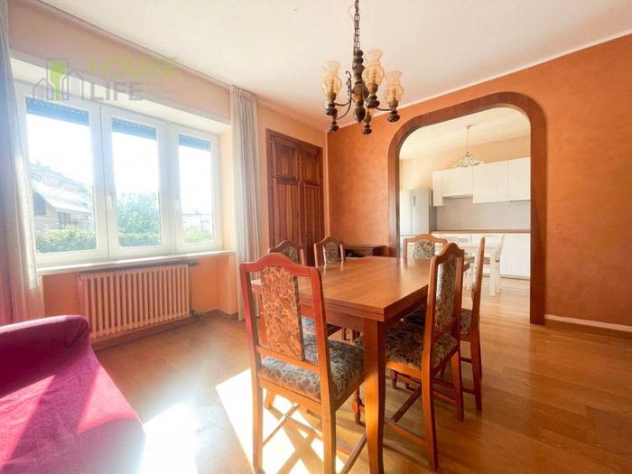 Casa con 6 locali in vendita in via Nori, Centro, Valdagno