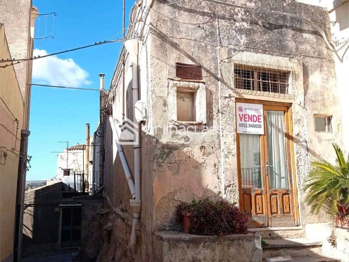 Casa con 5 locali in vendita in Modica Alta, Modica
