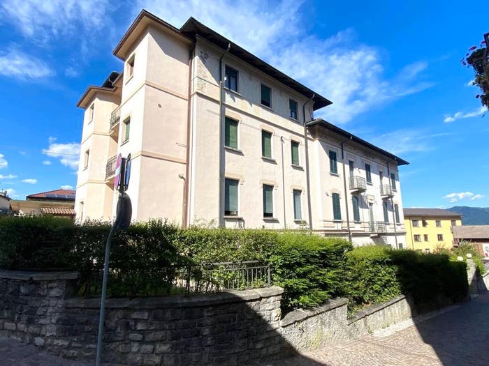 Appartamento bilocale in vendita in Via Casari, Lanzo D'Intelvi, Alta Valle Intelvi