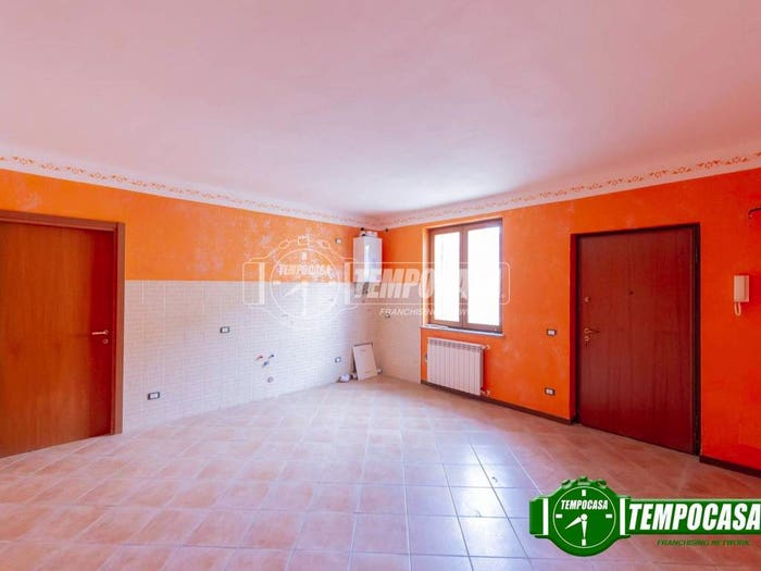 Appartamento trilocale in vendita in Via Umberto I, Centro, Cervesina