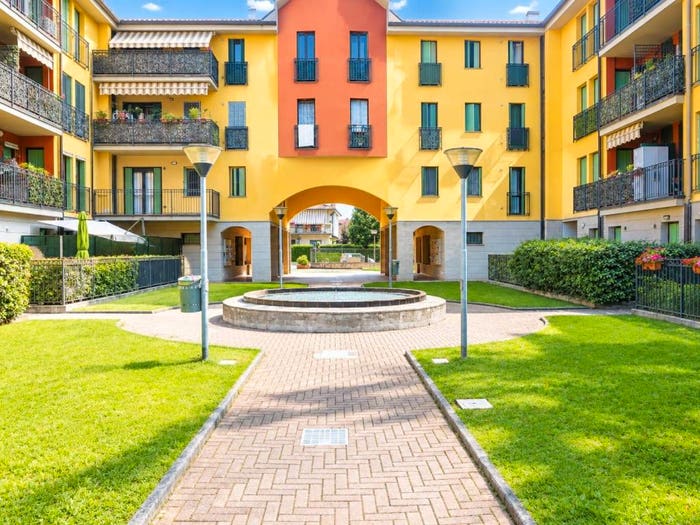 Appartamento trilocale in vendita in Via Castegnate, Centro, Terno d'Isola