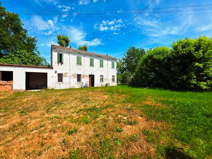 Casa con 6 locali in vendita in Viale della Resistenza, Centro, Codigoro