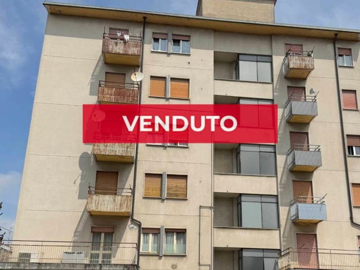 Appartamento trilocale in vendita in Via Dante, Fagnano Olona
