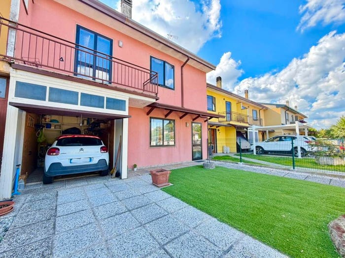 Casa con 6 locali in vendita in Via Giuseppe Garibaldi, Centro, Bovolone
