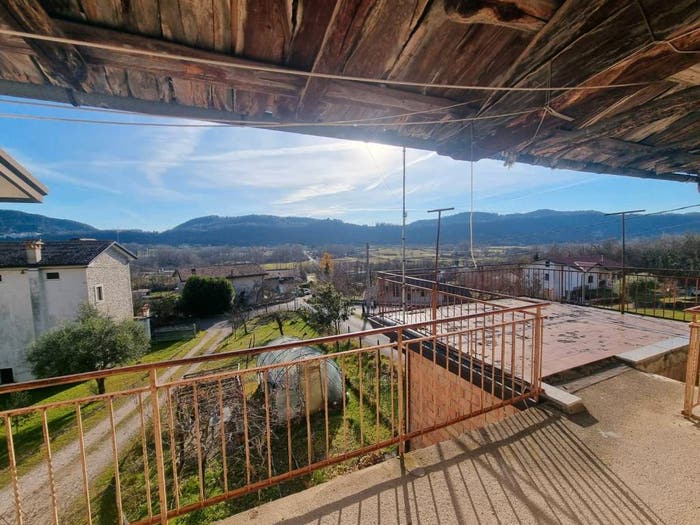 Casa quadrilocale in vendita in Via Caiada, Lago, Revine Lago