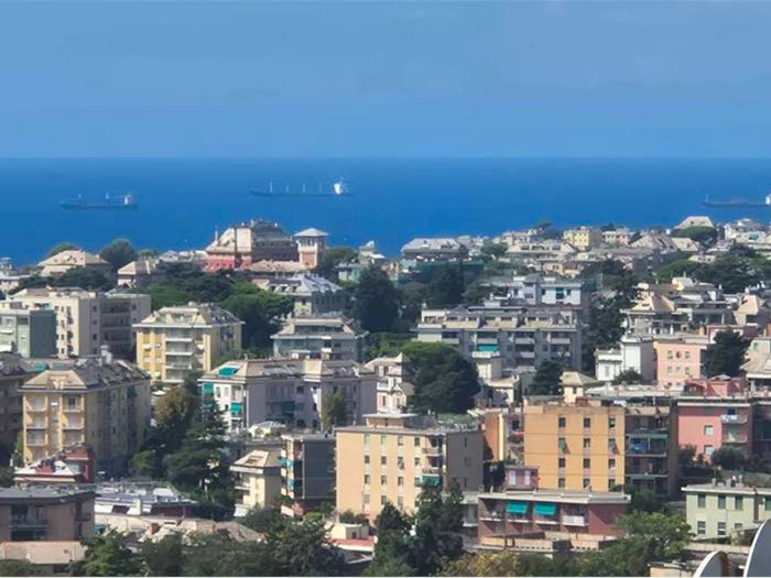 Appartamento con 6 locali in vendita in Via Tanini, Borgoratti, Genova