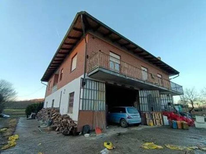 Casa con 6 locali in vendita in Via Romagnoli Nn, Villamiroglio