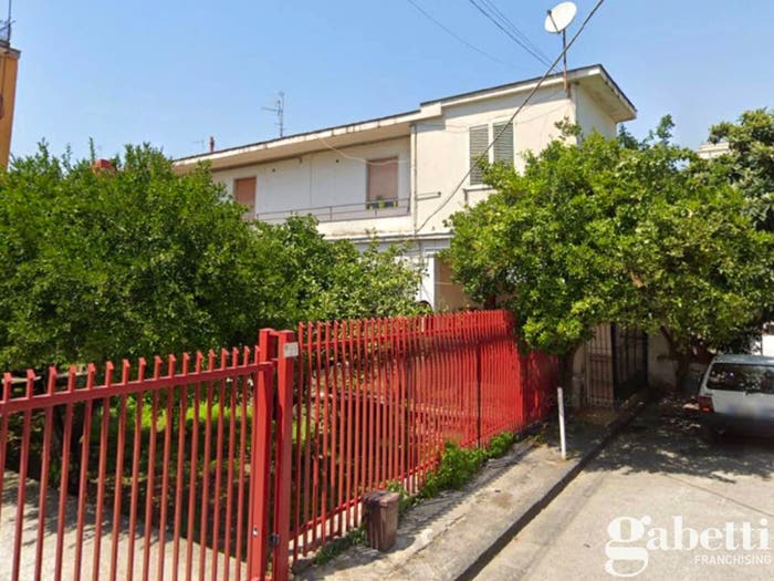 Casa con 6 locali in vendita in VIA BRINDISI, Piazza Primavera Passariello, Pomigliano d'Arco