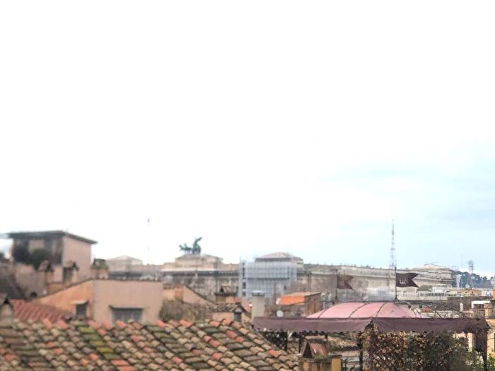 Casa con 6 locali in vendita in Montecitorio, Roma