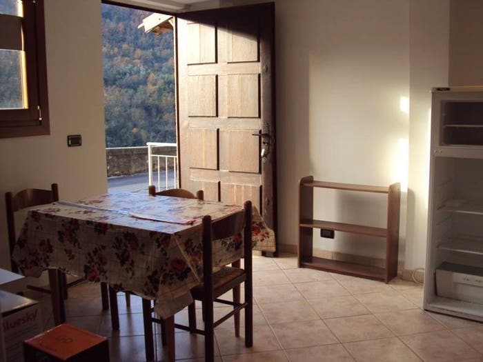 Appartamento trilocale in vendita in STRADA PROVINCIALE, Centro, Apricale