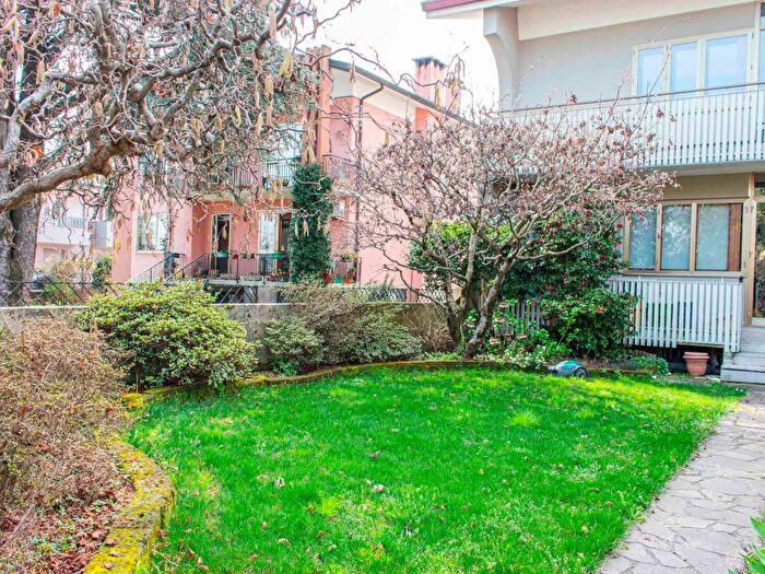 Casa con 6 locali in vendita in Via Michelangelo Buonarroti, Feletto Umberto, Tavagnacco