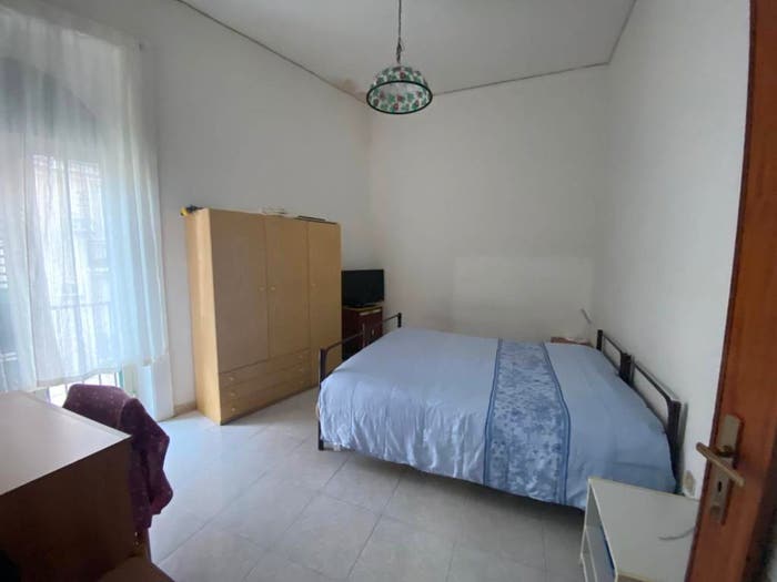 Appartamento trilocale in vendita in Via Alessandro Manzoni, Giostra, Messina
