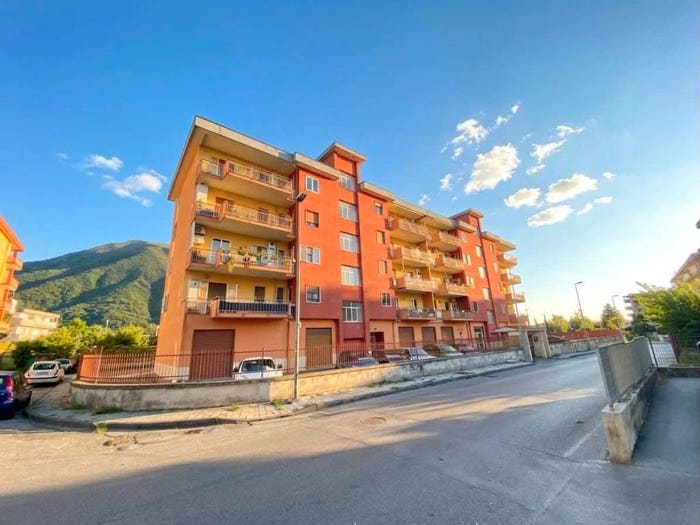 Appartamento quadrilocale in vendita in Centro, Cava de' Tirreni