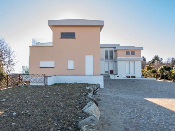 Appartamento quadrilocale in vendita in Via Provinciale, Monticello Brianza