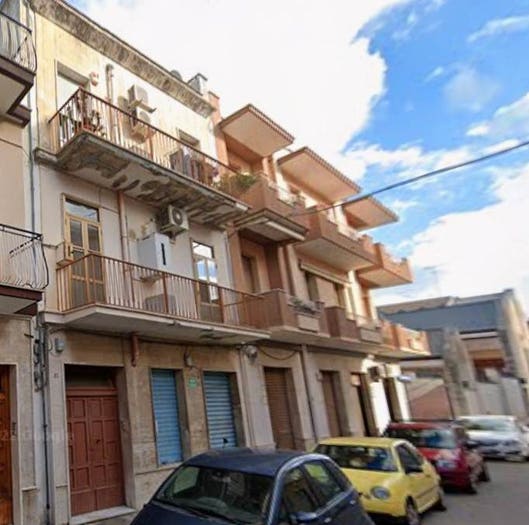 Appartamento bilocale in vendita in Via Lombardia, Commenda, Brindisi