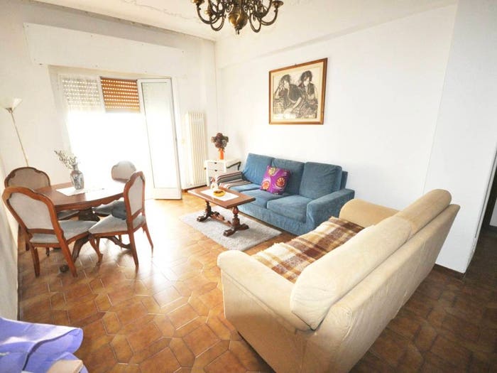 Appartamento quadrilocale in affitto in Via Alfredo Poggiolini, Migliarina, La Spezia