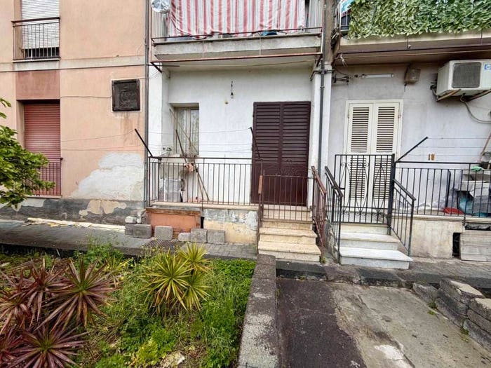 Appartamento trilocale in vendita in Largo Giacomo Matteotti, Paternò