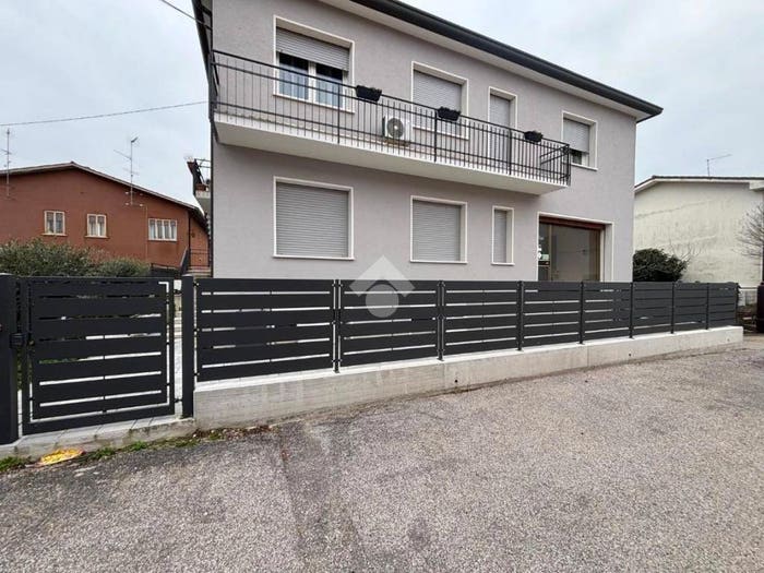 Appartamento trilocale in vendita in Via Scagliara, Centro, Monselice