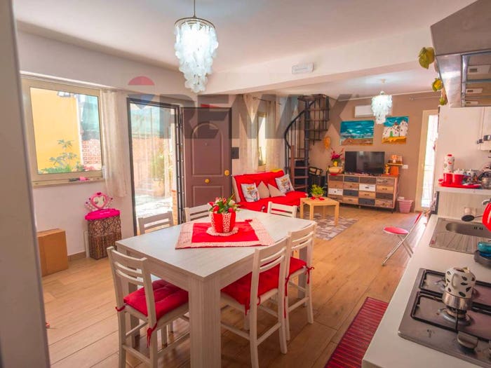 Casa con 5 locali in vendita in Contura inferiore, Rina, Savoca