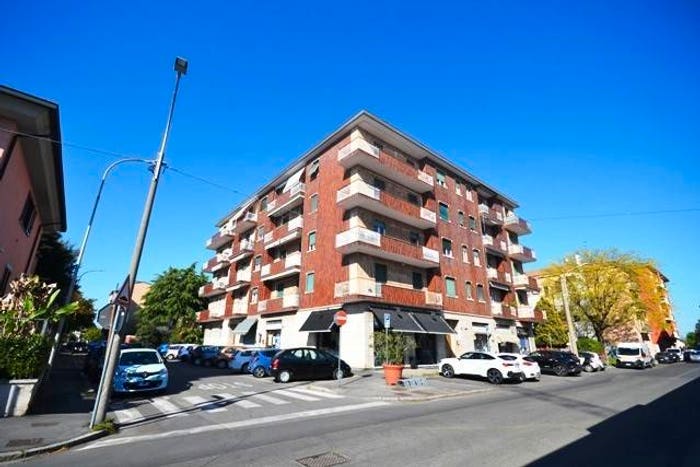 Appartamento trilocale in vendita in Brasile, Centro, Pioltello