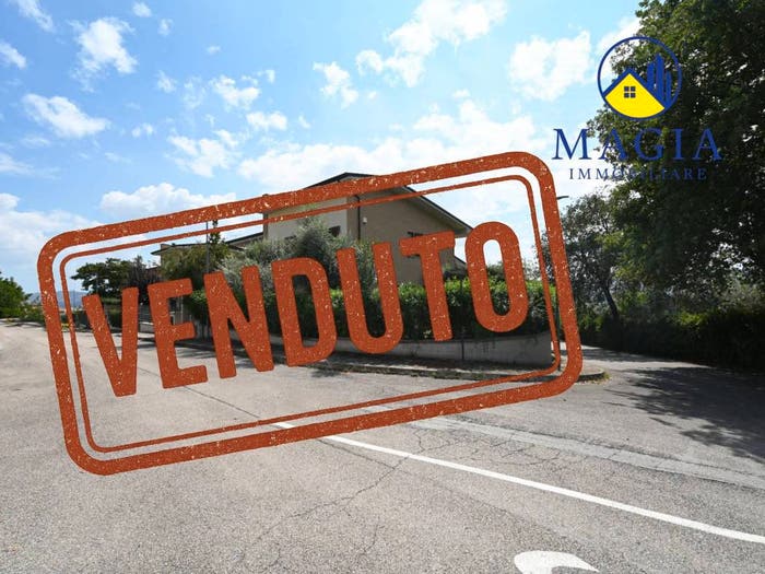 Casa con 6 locali in vendita in Via Carrafo, Piattoni Villa Sant'Antonio, Castel di Lama