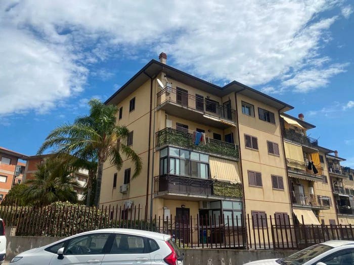 Appartamento con 5 locali in vendita in Via Santa Elia, Gravina di Catania