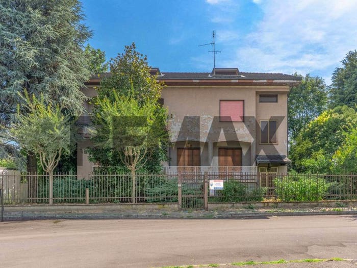 Casa con 6 locali in vendita in Passirana Biringhello, Rho