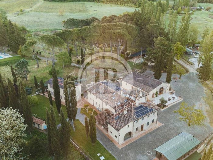 Casa con 6 locali in vendita in Barberino Tavarnelle
