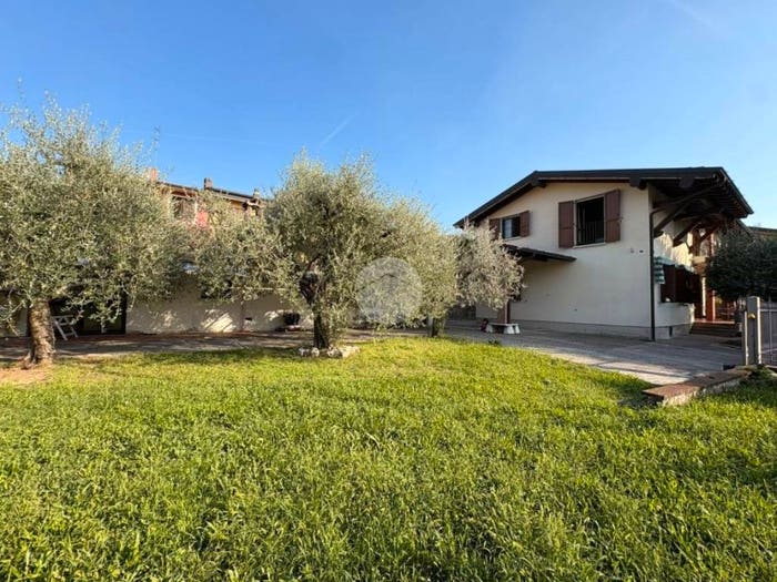 Casa quadrilocale in vendita in Via Staffoli, Piazza, Gussago
