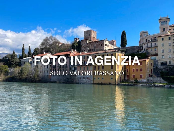 Appartamento con 6 locali in vendita in Destra Brenta, Centro, Bassano del Grappa
