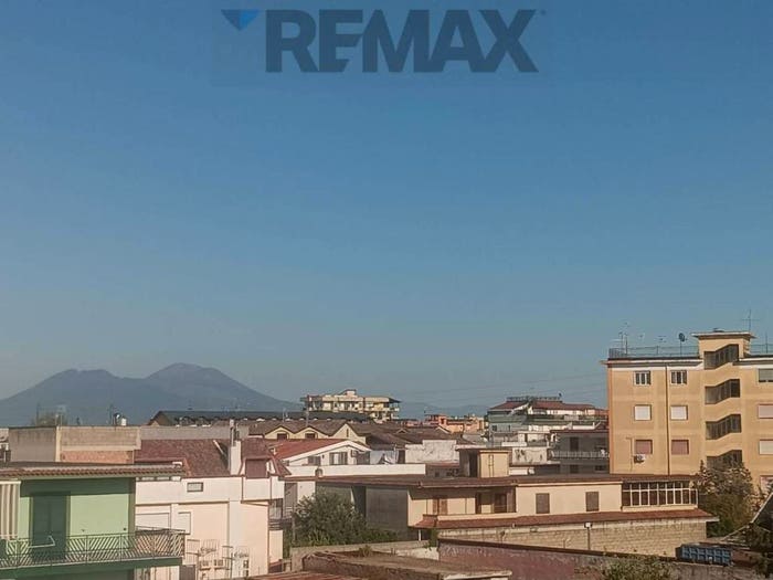 Casa quadrilocale in vendita in Via San Giovanni, Centro, Mugnano di Napoli