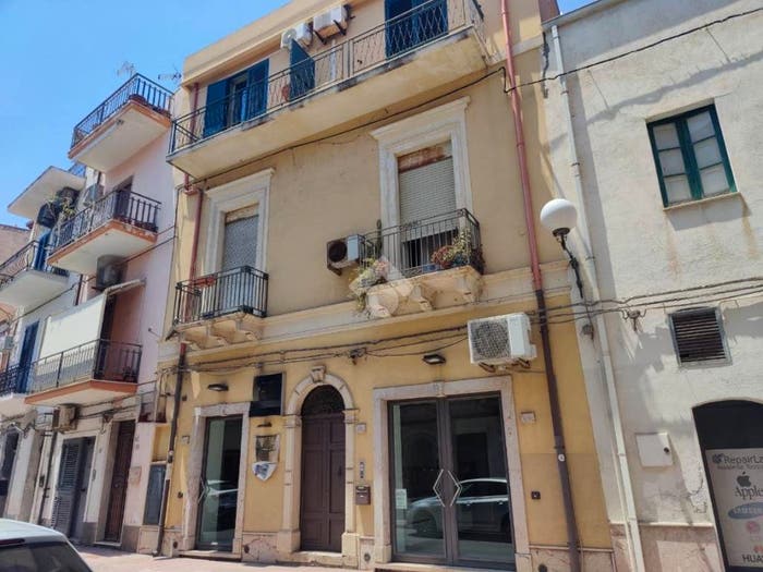 Appartamento trilocale in vendita in Via Umberto I, Centro, GiardiniNaxos