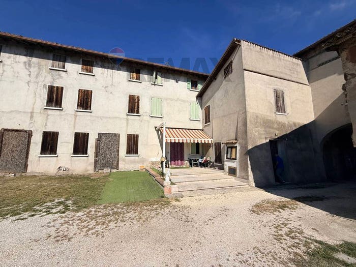 Casa con 6 locali in vendita in pievemartina, Solferino