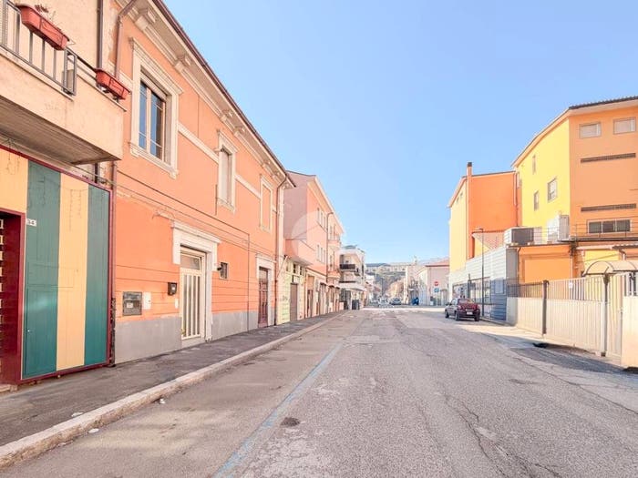 Casa quadrilocale in vendita in Via Monte Zebio, Centro, Avezzano