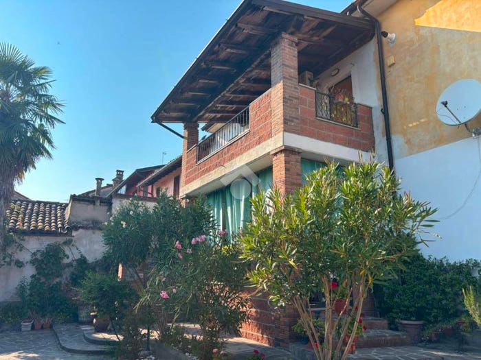 Casa con 6 locali in vendita in Frazione localita' santa margherita, Centro, Belgioioso