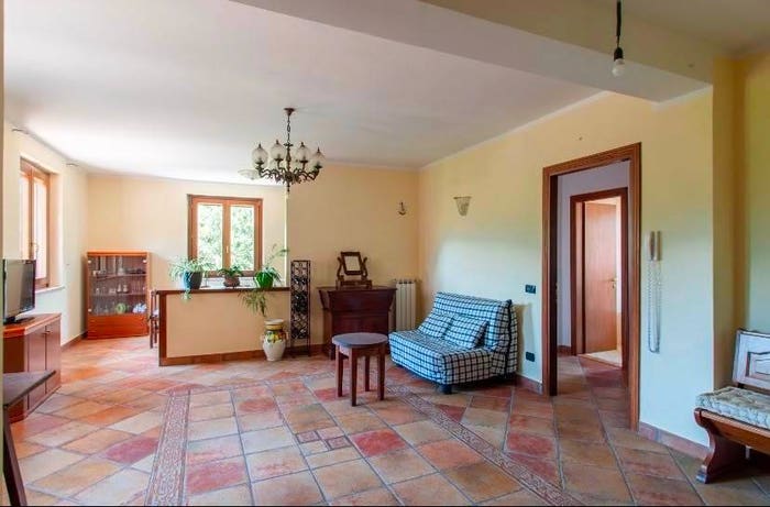 Appartamento trilocale in vendita in via Molina, Nocera Umbra