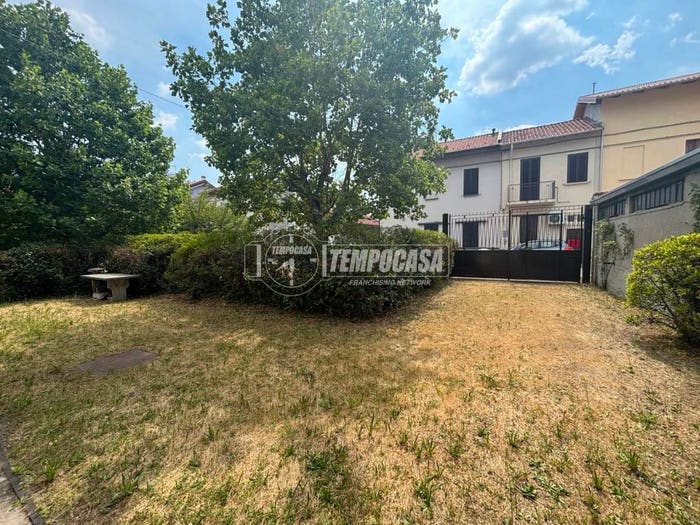 Casa quadrilocale in vendita in Via Crema, Ospedale, Busto Arsizio