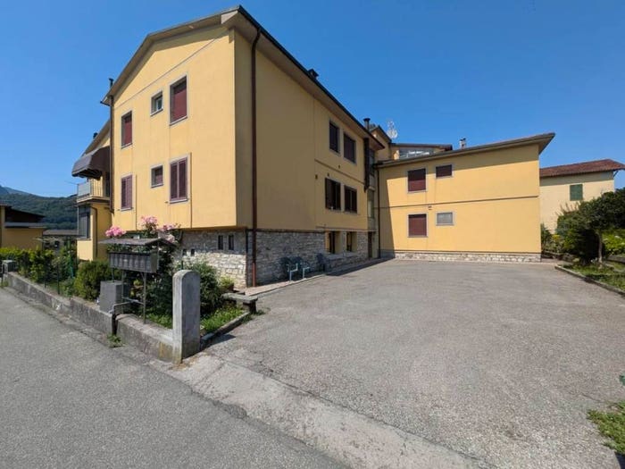 Appartamento con 5 locali in vendita in Via San Lazzaro, Piano Di Coreglia Ghivizzano, Coreglia Antelminelli