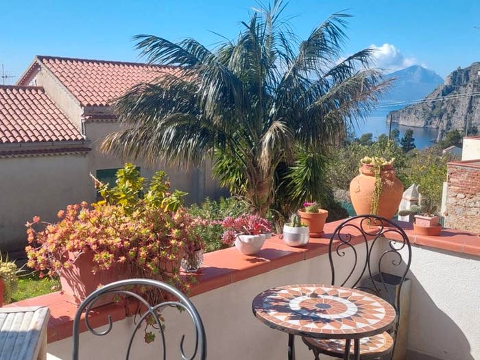 Appartamento trilocale in vendita in Strada Statale Tirrena Inferiore, Acquafredda, Maratea